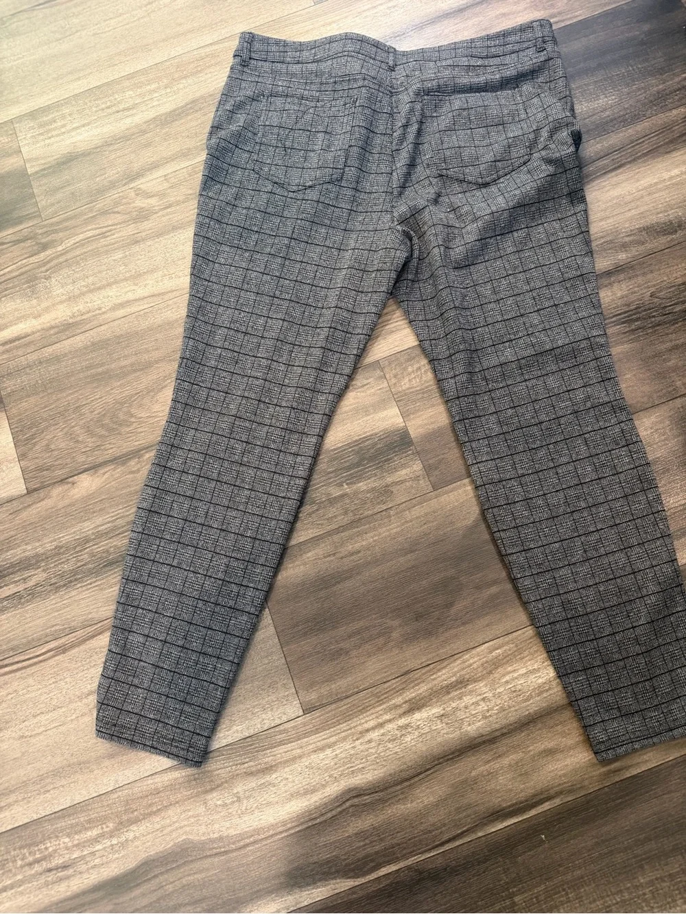✨ Simply Vera Vera Wang Skinny Pants Size: XXL